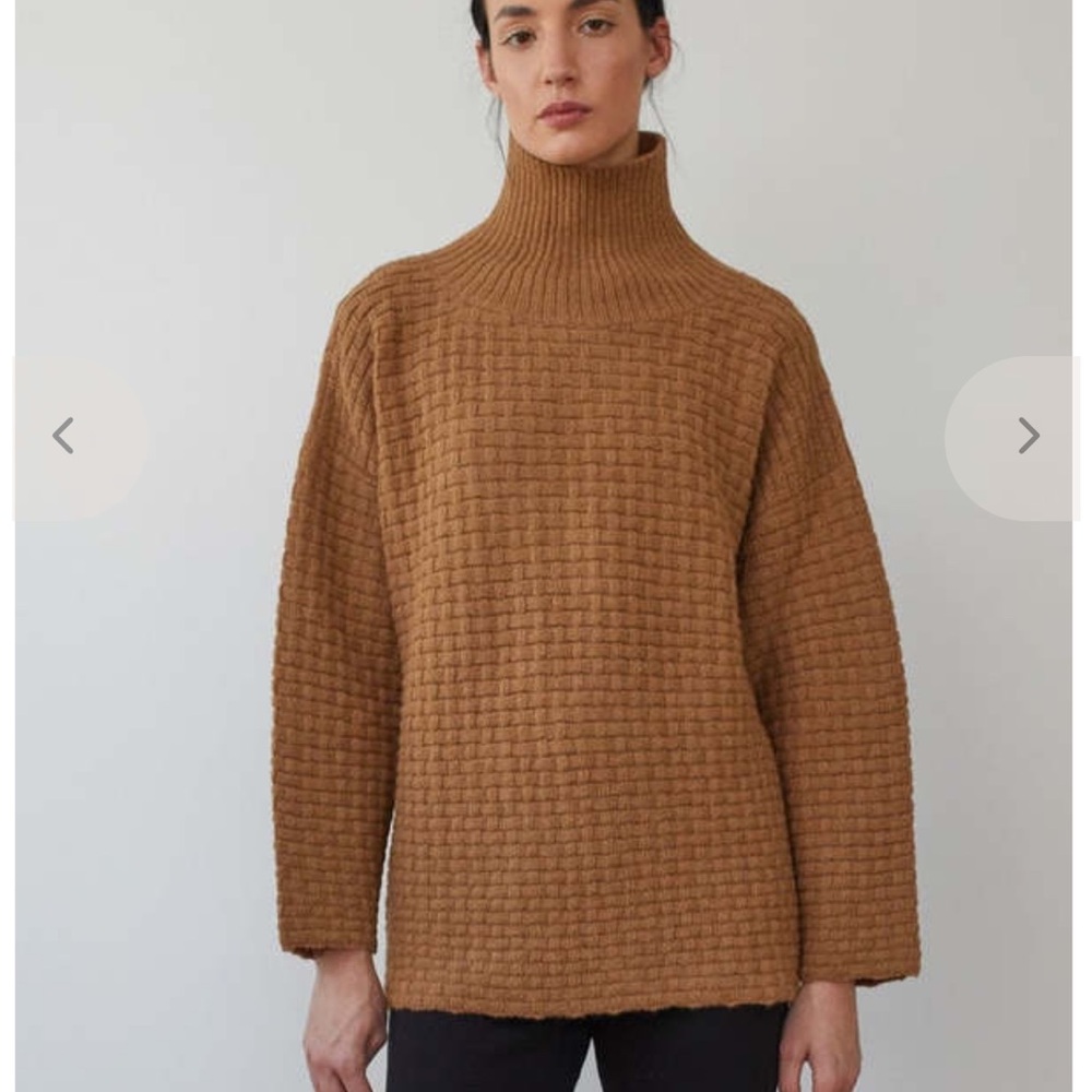 NWT WOL HIDE Turtleneck Sweater